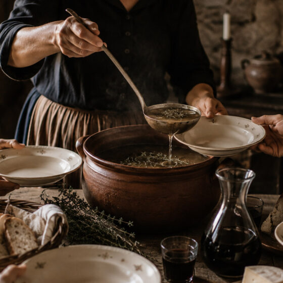 Sopa de farigola: la sopa més humil que escalfava els hiverns dels Pirineus