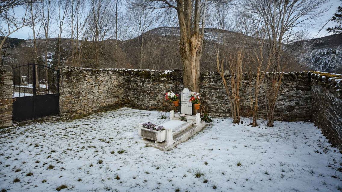 La tomba que qüestiona una llegenda: Teresa i el cementiri de Bausen