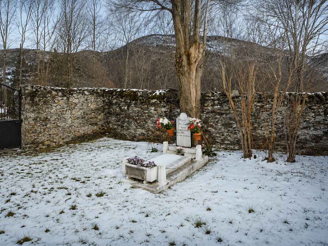 La tomba que qüestiona una llegenda: Teresa i el cementiri de Bausen