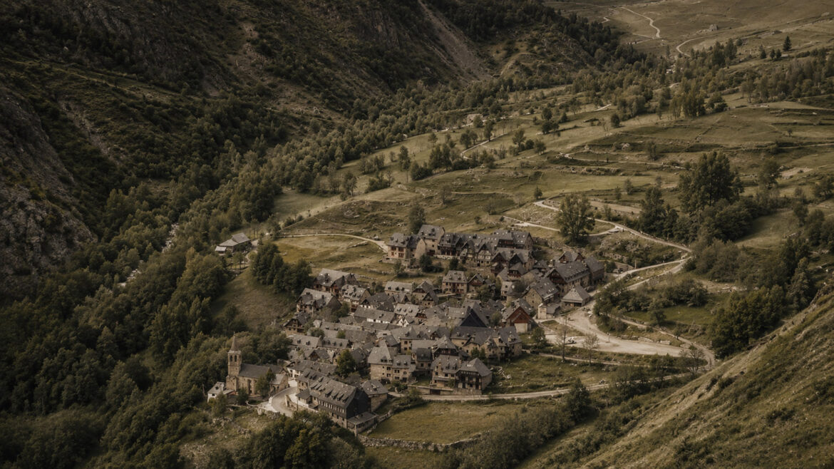 Organització circular i compacte dels pobles dels pirineus